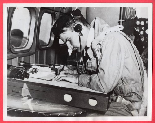 1941 RAAF Pilot of Lockheed Hudson Plotting Course Original News Photo
