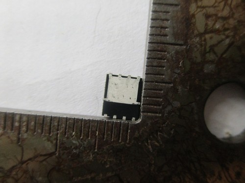 5pcs EMB03N03R B03N03R B03 N03R EMB03N03HR DFN5x6 IC Chip - Afbeelding 2 van 4