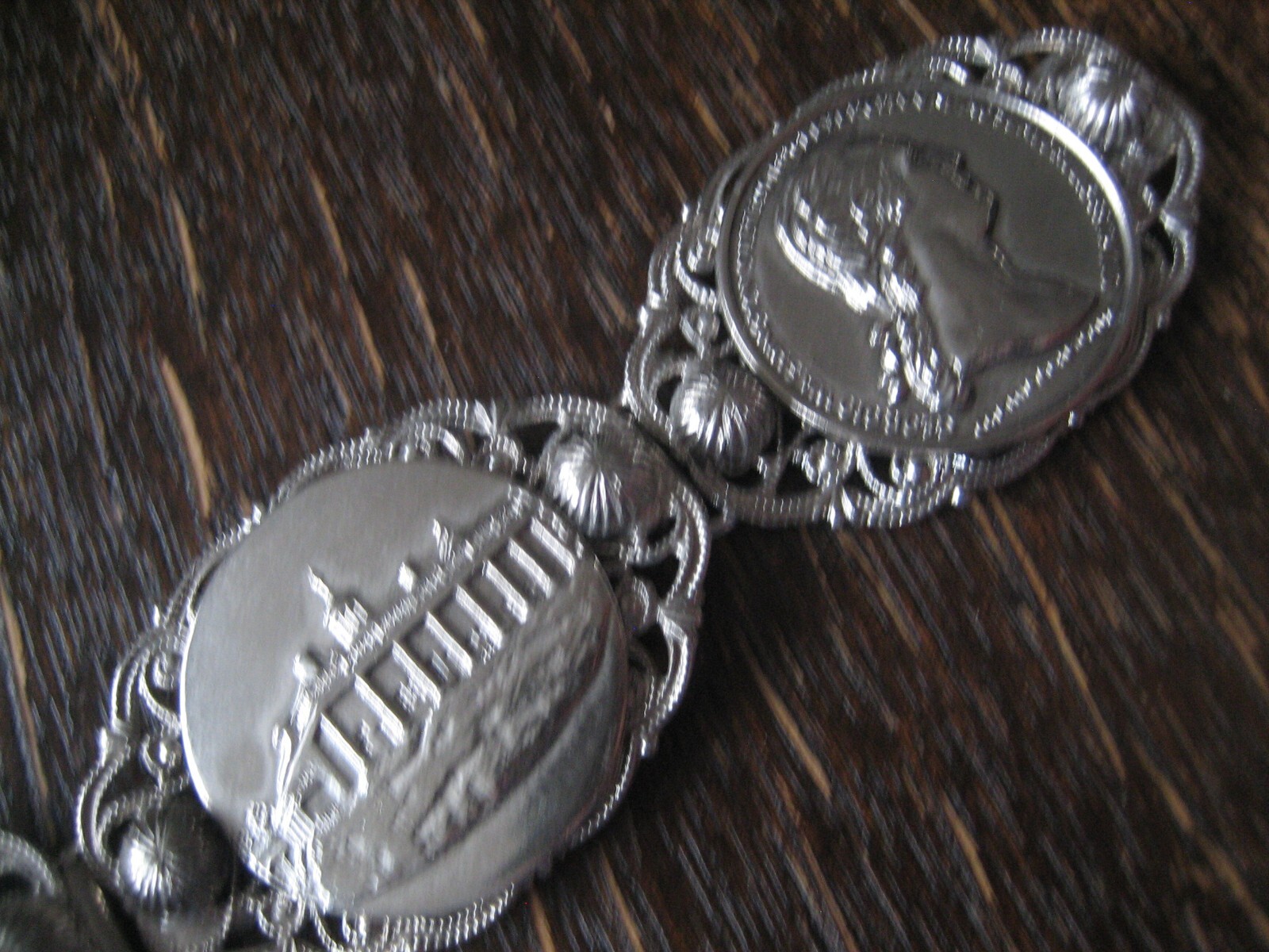 Picture 4 of 6