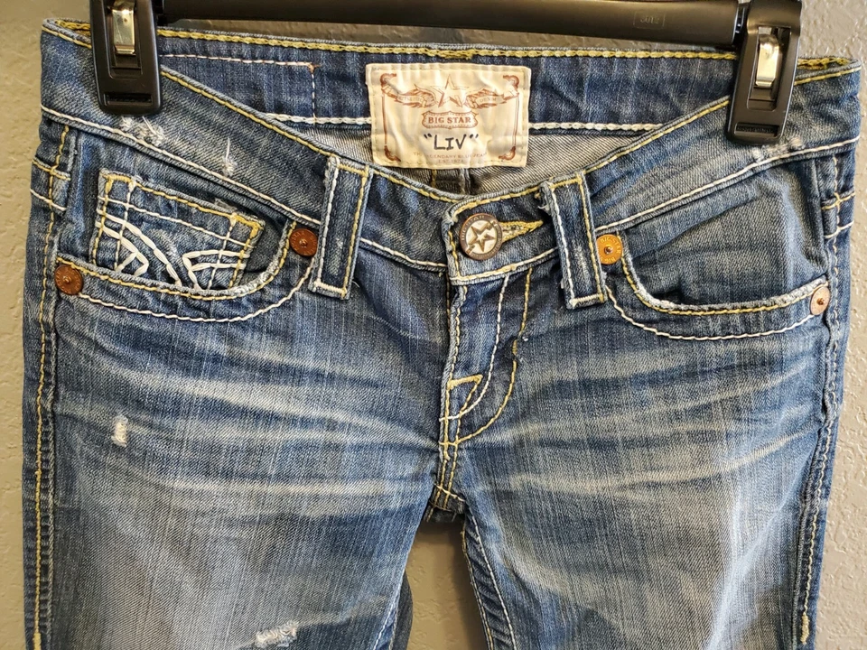 EUC Big Star Liv Medium Wash Distressed Denim Bermuda Short Size 25(0) Cute! - Image 2 of 4