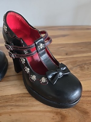 Demonia Pumps Schwarz Mit Totenköpfen Gr. 37/38 Schleife Riemchen