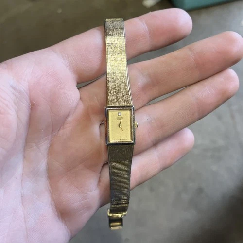 Seiko Women's Vintage Quartz Gold Tone Watch With Diamond Marker Untested B15