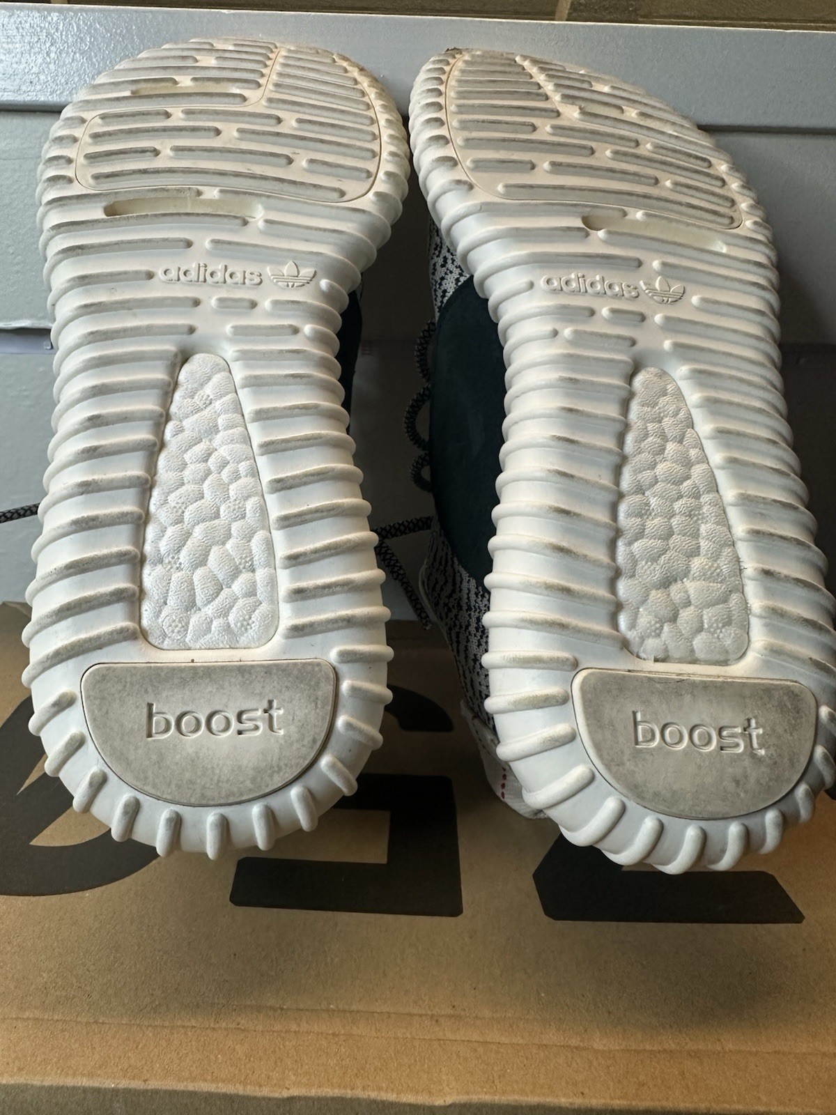 Adidas Yeezy Boost 350 Turtle Dove Size 10 Men’s thumbnail 9