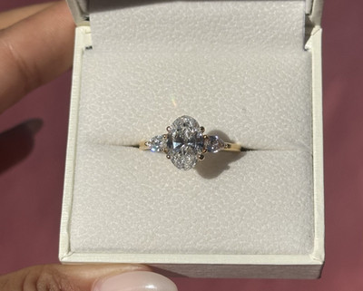 3.00 Ct Oval Cut E VS1 Lab Grown Diamond Engagement Ring 14k Pear Side Stone IGI