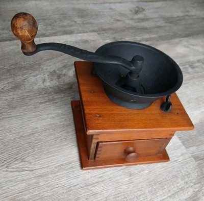 The 1940's Colonial Excelsior Coffee Grinder By The Wrightsville Hardware Co.
