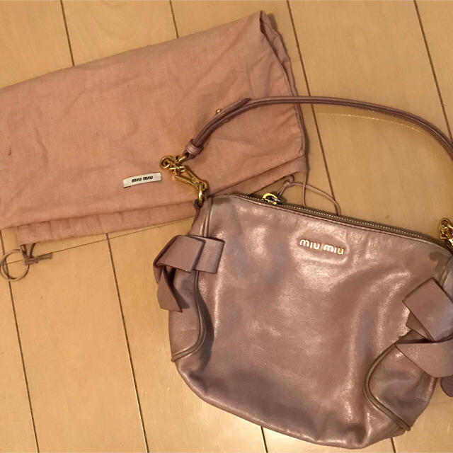 Miumiu Side Ribbon Shoulder Bag | eBay Miumiu Side Ribbon Shoulder Bag | eBay