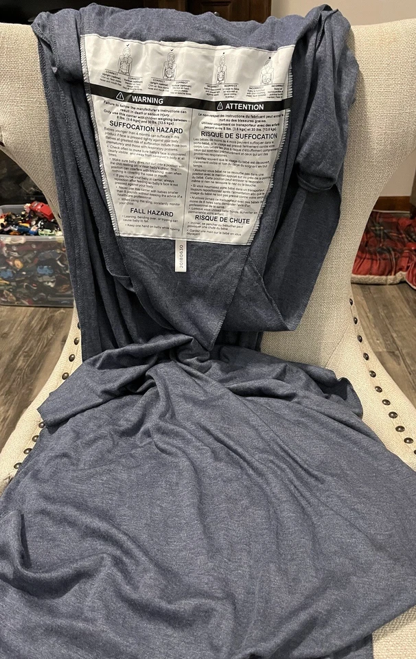 Portabebés Moby Classic Wrap-Niebla, 8-33 lb ajustable-usado Foto 3 de 4