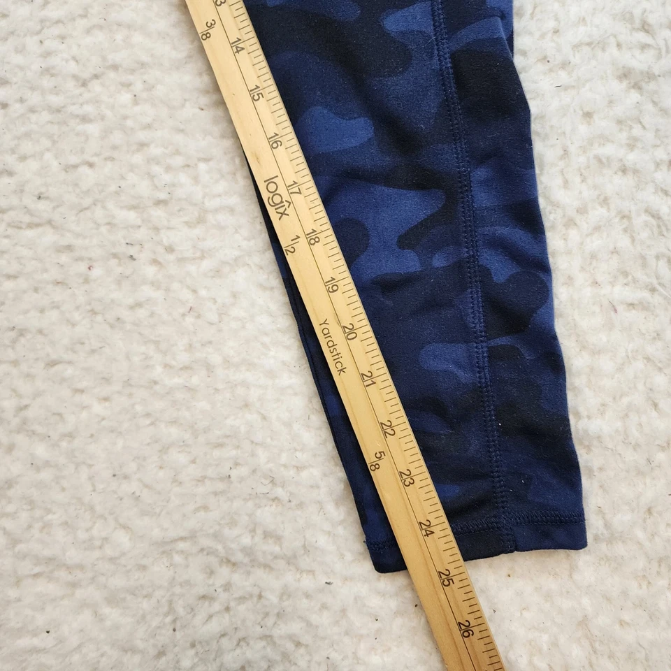 Legging Danskin L azul camuflagem bolsos laterais comprimento total esporte treino elástico grosso - Imagem 2 de 4