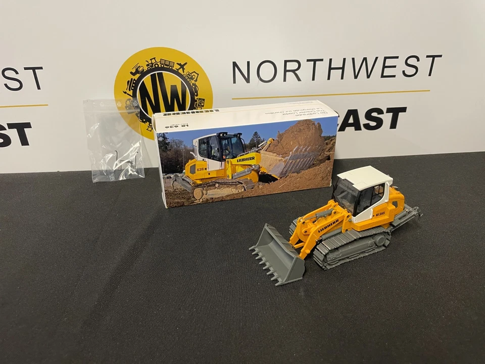 CONRAD 2855/0 1:50 SCALE LIEBHERR LR 636 LITRONIC CRAWLER LOADER