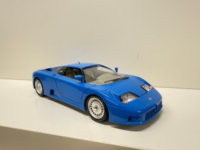 Bburago Burago Modellauto 1:18 Bugatti EB 110 1991