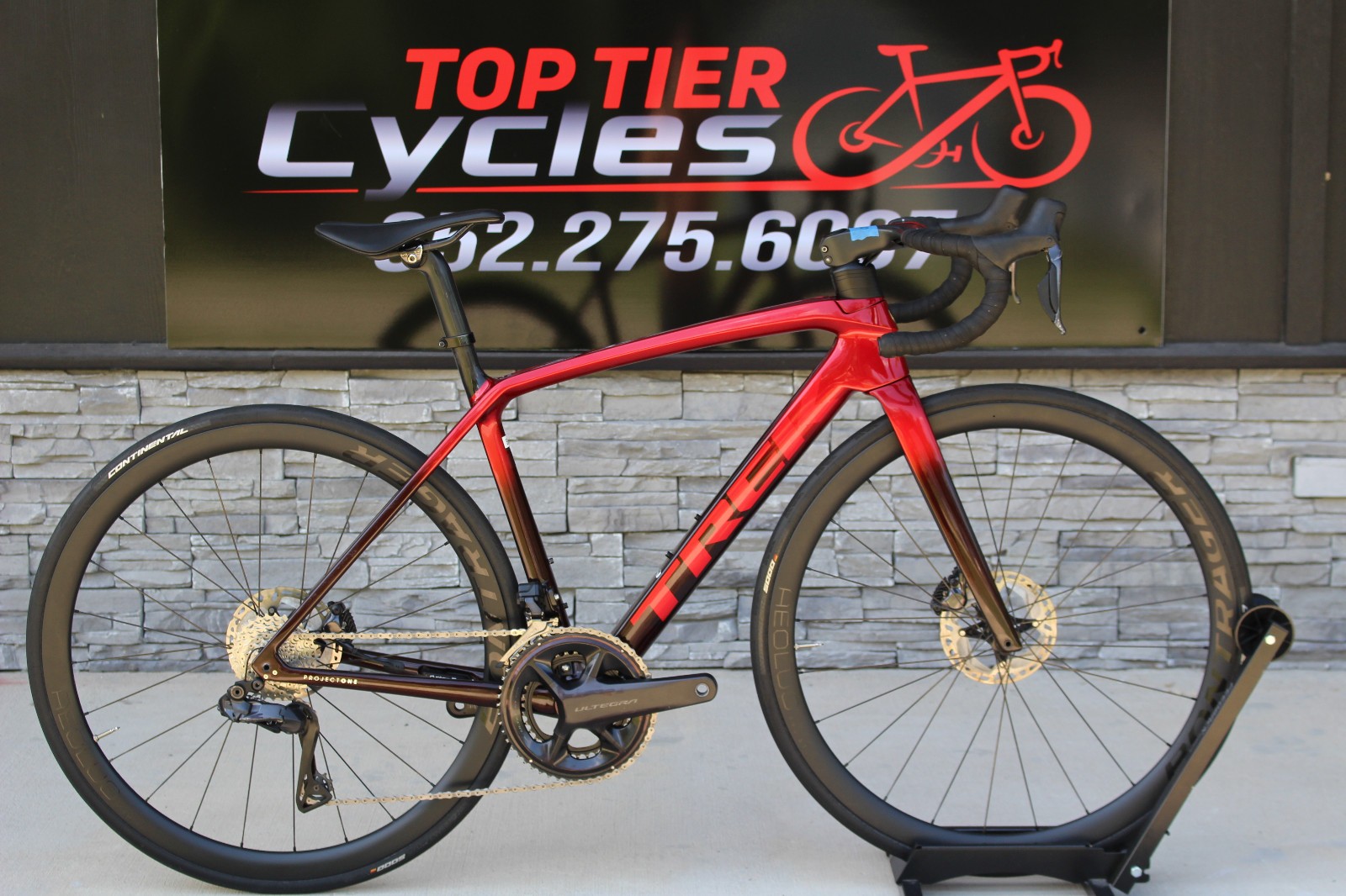 52 cm - 2024 Trek Emonda SLR 7 Disc Di2- 15lb- Proj One- $8,000 Retail -INV 1250