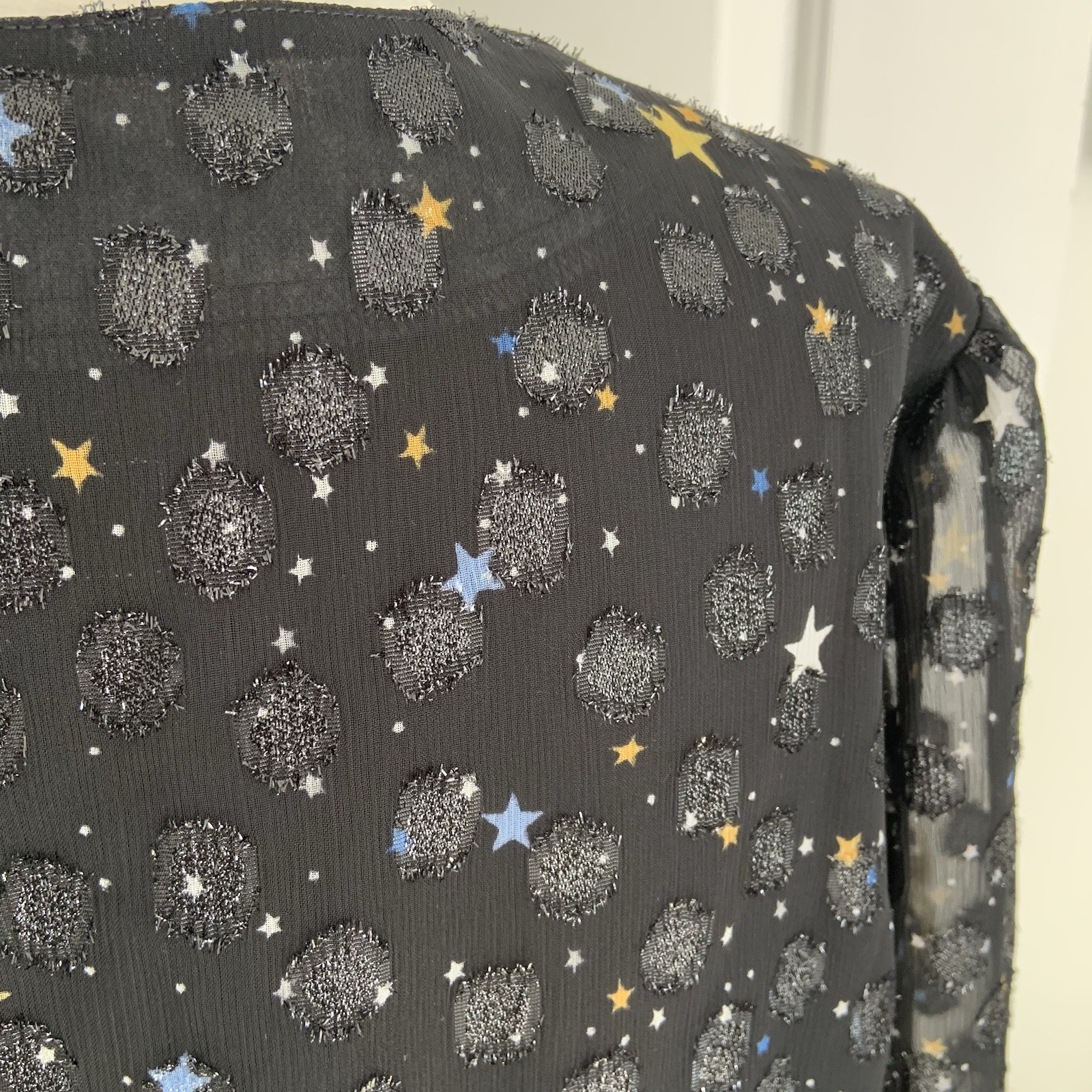 UNTUCKit Scarlett Starry Celestial button up V ne… - image 15