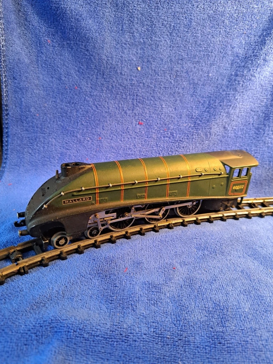 A Hornby Dublo three rail EDP2 passenger train set, comprising 4-6-2 locomotive