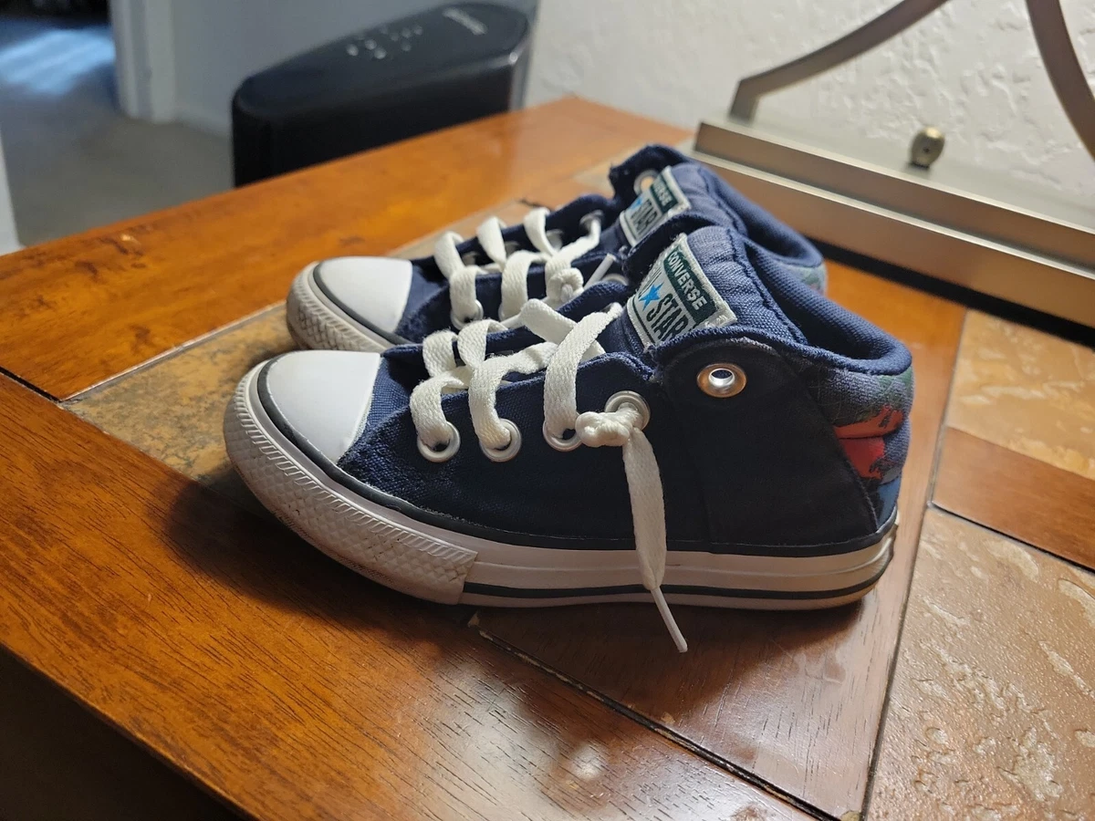 Boys Converse Size 10.5 |