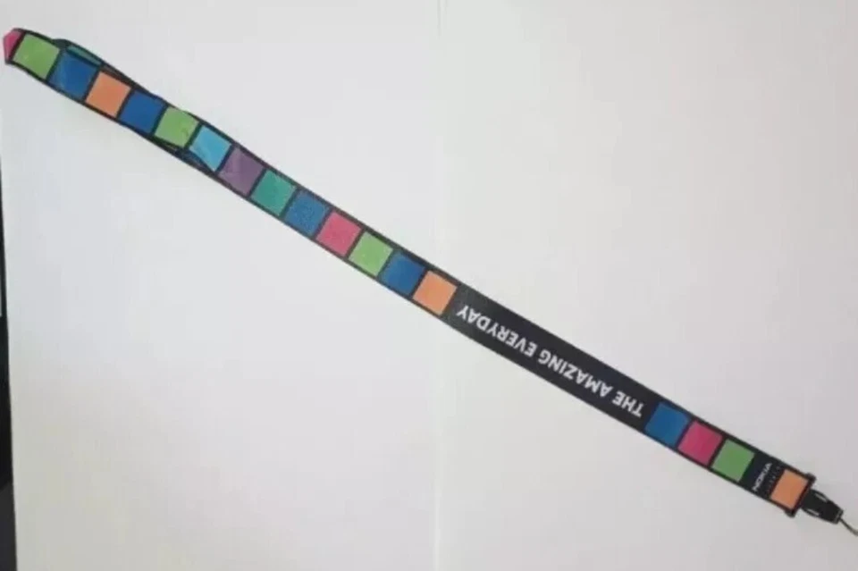 Cover Rigida Nokia Lumia 800 Hard Cover Cc-3032 Nero Lucido + Laccio - Imagen 3 de 3