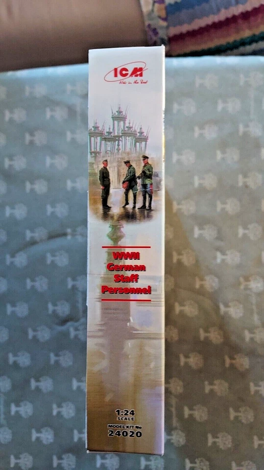 modellismo statico militare scala 1:24 - ICM 24020 WWII German Staff Personnel. - Immagine 3 di 4
