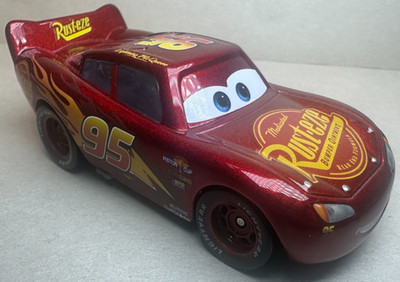 Disney Pixar Cars 3 Metallic Lightning McQueen Diecast Dark Red 1:55 FC Rust-Eze