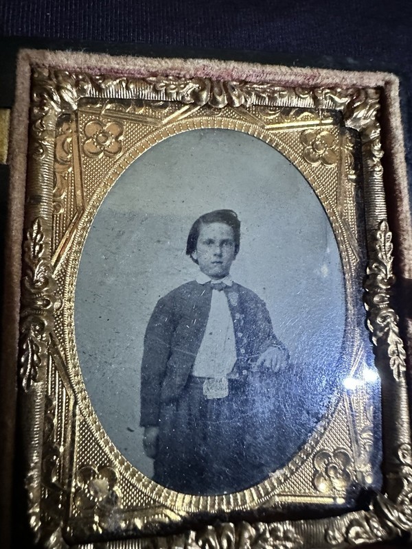 1/9 Plate Tintype - Thermoplastic / Gutta Percha Case