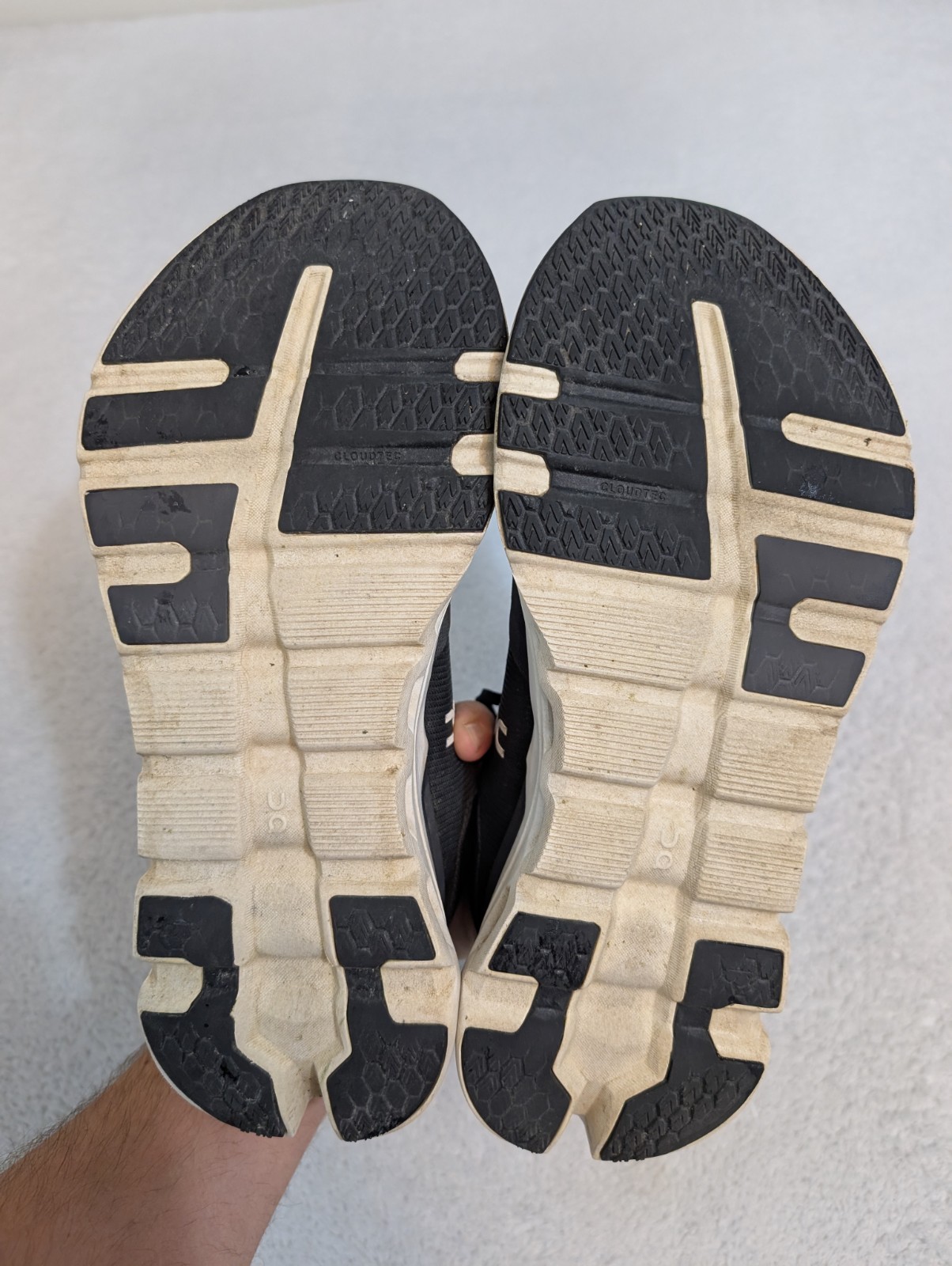 On Running Cloudrunner 2 Black/Eclipse Running Sh… - image 8