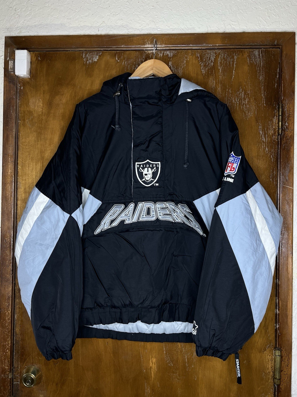 Vintage 90s Las Vegas Raiders Starter Puffer Jacket Hooded Sz L