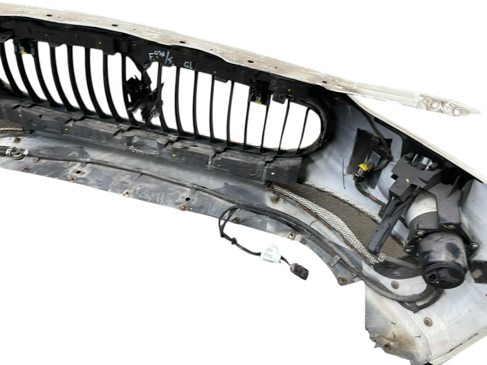 2008 - 2016 MASERATI GRANTURISMO 4.7L RWD FRONT BUMPER GRILLE COVER *DAMAGED*