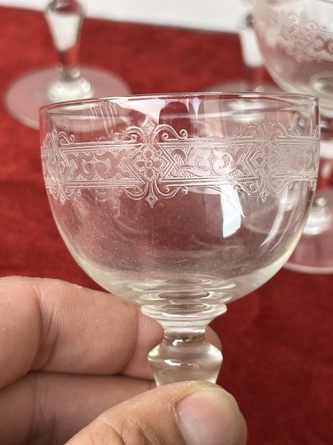 Lot of 9 Baccarat Engraved Crystal White Wine Glasses - Picture 5 of 11