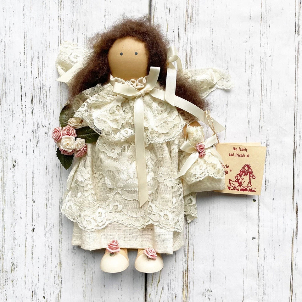 Lizzie 高木制娃娃 复古 20 世纪 80 年代 娃娃 5 件装 婚礼 Rebecca Bowman — 第 4/4 张图片