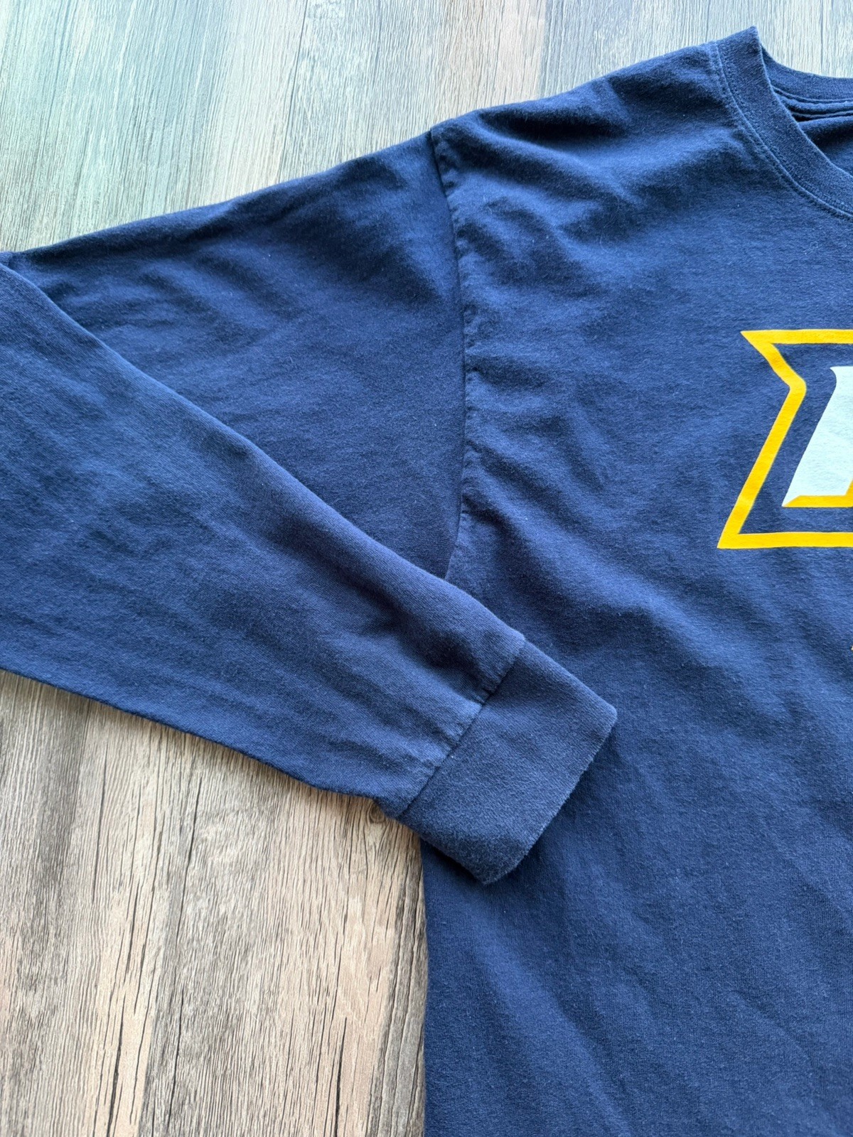 Nashville Predators Long Sleeve Shirt Men L NHL Hockey Fan Tee Graphic Navy Blue thumbnail 4
