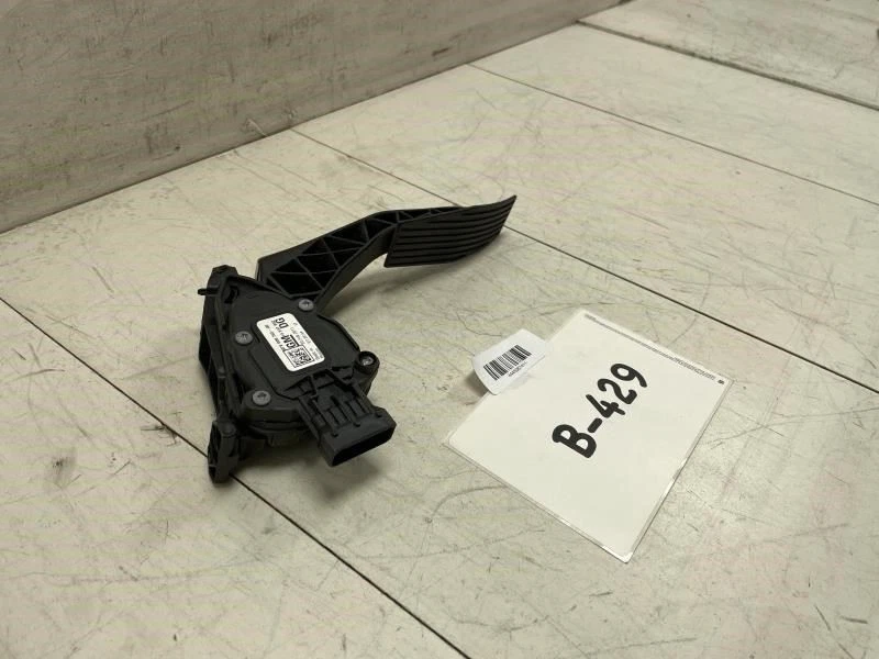 2011 BUICK REGAL CXL 加速器气体踏板 原始设备制造商 + — 第 3/4 张图片