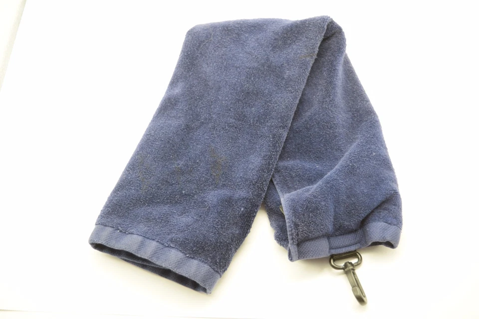 Nike Golf Towel Navy Blue Embroidered Logo Clip Holder Sports Accessory - Image 4 of 4