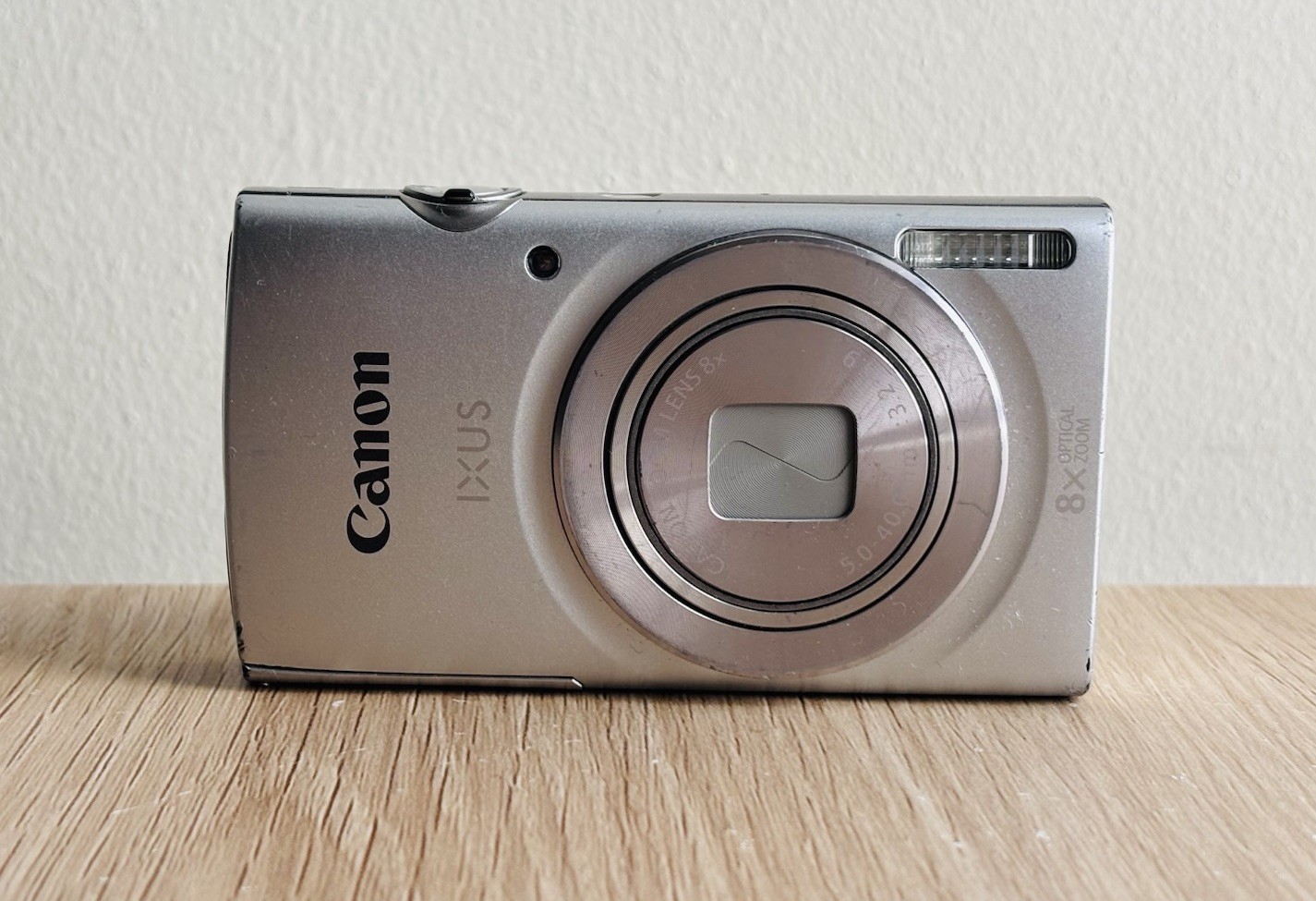 Canon IXUS 185 20.0MP Digital Camera