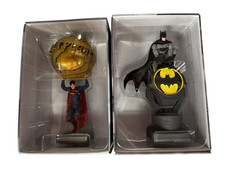 Eaglemoss Supermn holding Daily Planet Globe and Batman with Bat Signal Figures