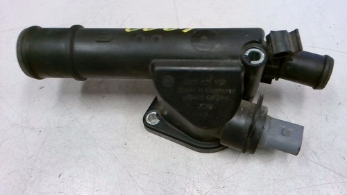 Kühlmittelflansch Kühlwasserflansch 03G121132 VW Golf 2.0 TDI DPF Bj 2007