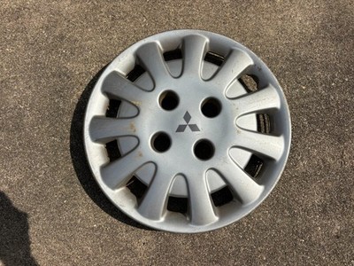 (1) 1994-1996 Mitsubishi Expo Hubcap, Plastic, Wheel Cover, Part# MR130115, OEM
