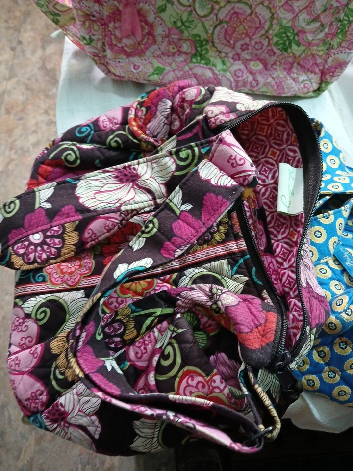 Lot Of 4 Vera Bradley Purses - Image 3 of 4