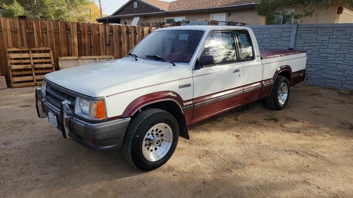 1987 Mazda B-Series Pickups Cab Plus LX - Picture 2 of 20