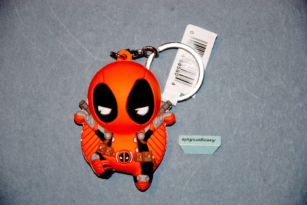 Marvel Collectors Figural Keyring Series 2 Deadpool 3 Inch Stingray