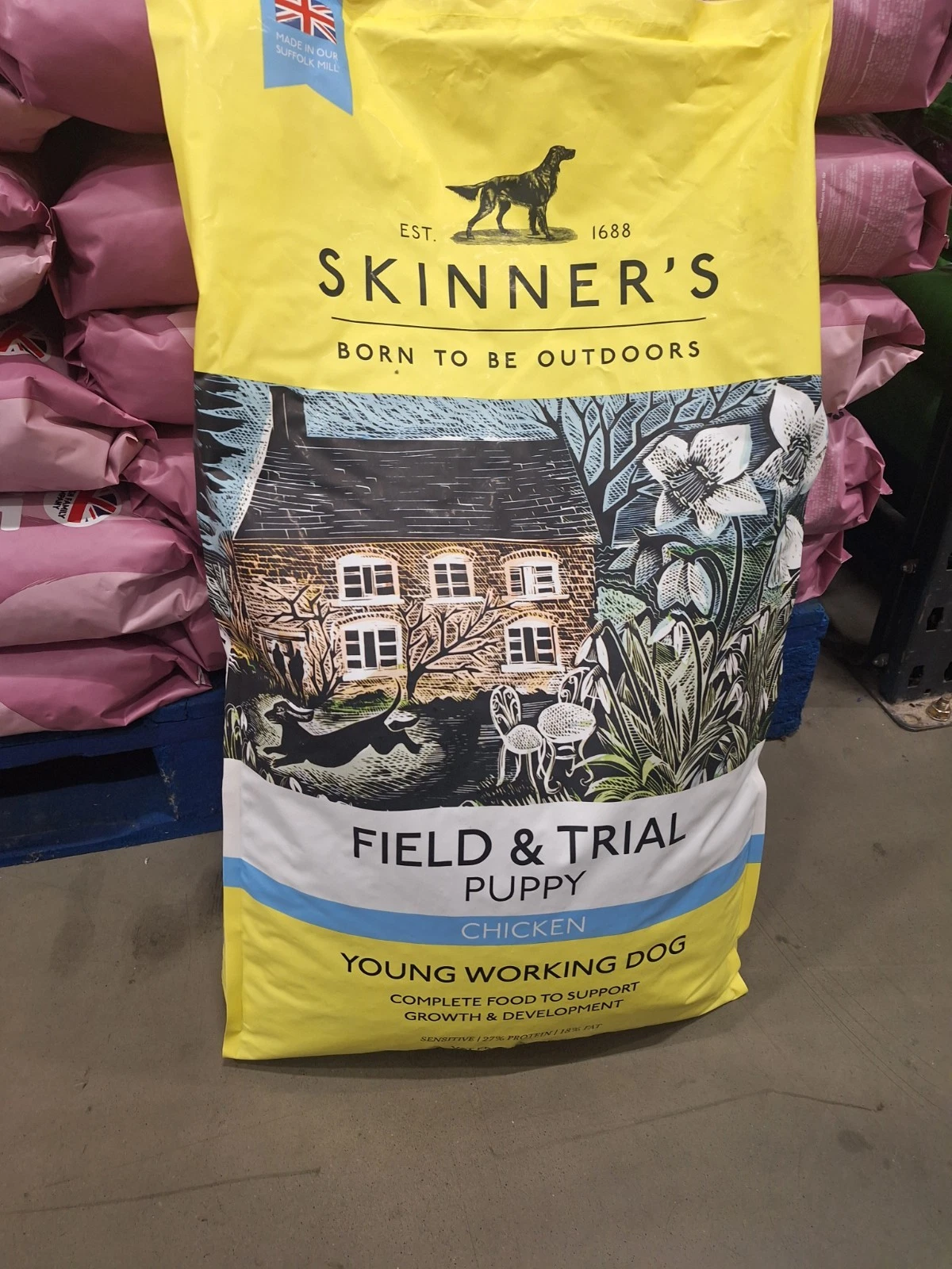 Skinner's Field & Trial Complete Gluten Free Puppy Working Dog Food Biscuit 15kg