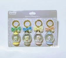 Disney Duffy Winter Holiday Snow Globe Keychain New Unopened MMB