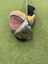 TAYLORMADE R7 QUAD HT DRIVER. RIGHT HANDED. 9.5 DEGREE. REGULAR GRAPHITE SHAFT