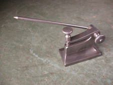 VECCHI UTENSILI DA LAVORO USATI VINTAGE MACCHINISTA J.&E. STEVENS A.&T. SM. SURFACE GAGE