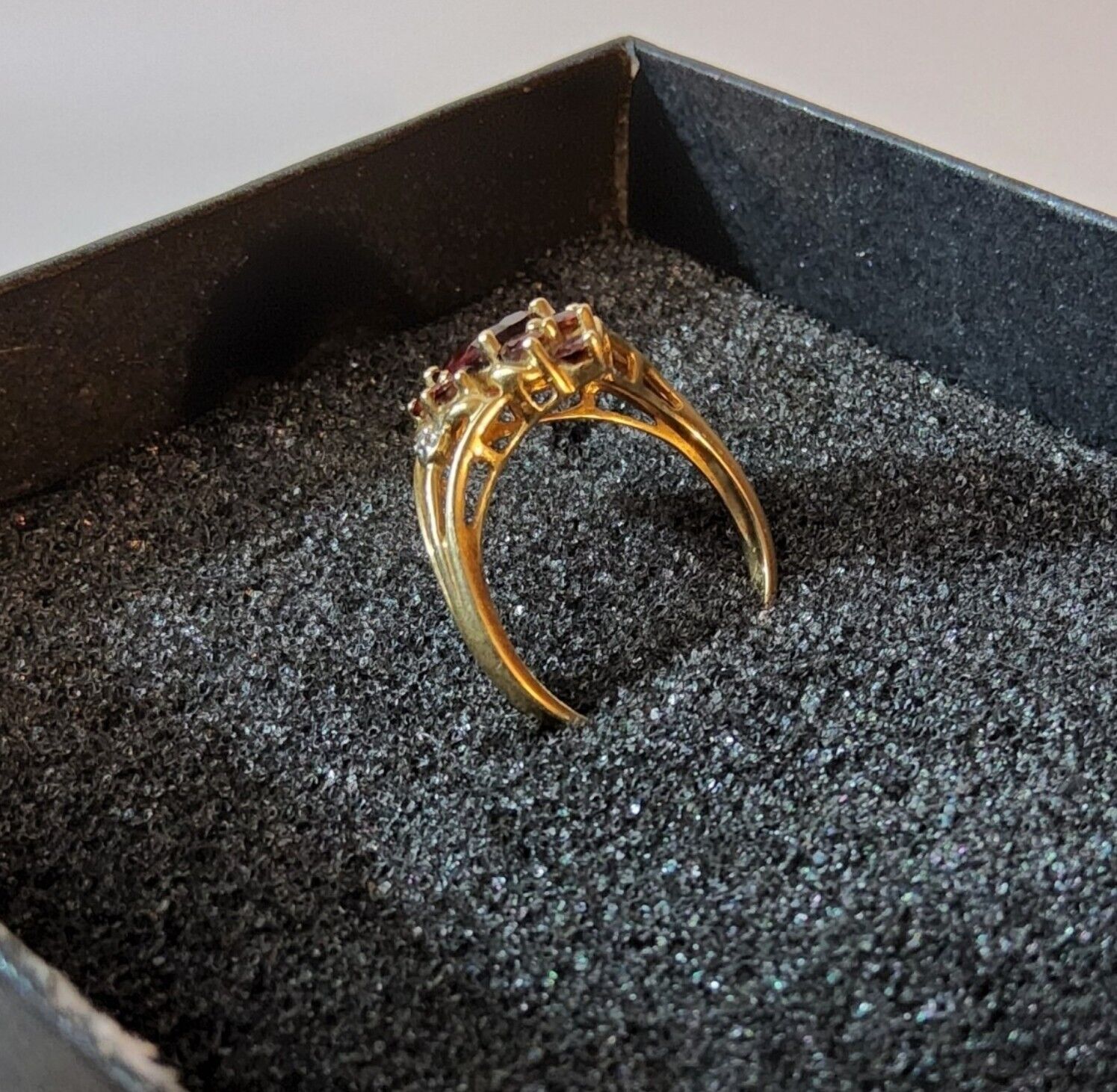 Ross-Simons 1980 Vintage Garnet Ring Diamond Acce… - image 10