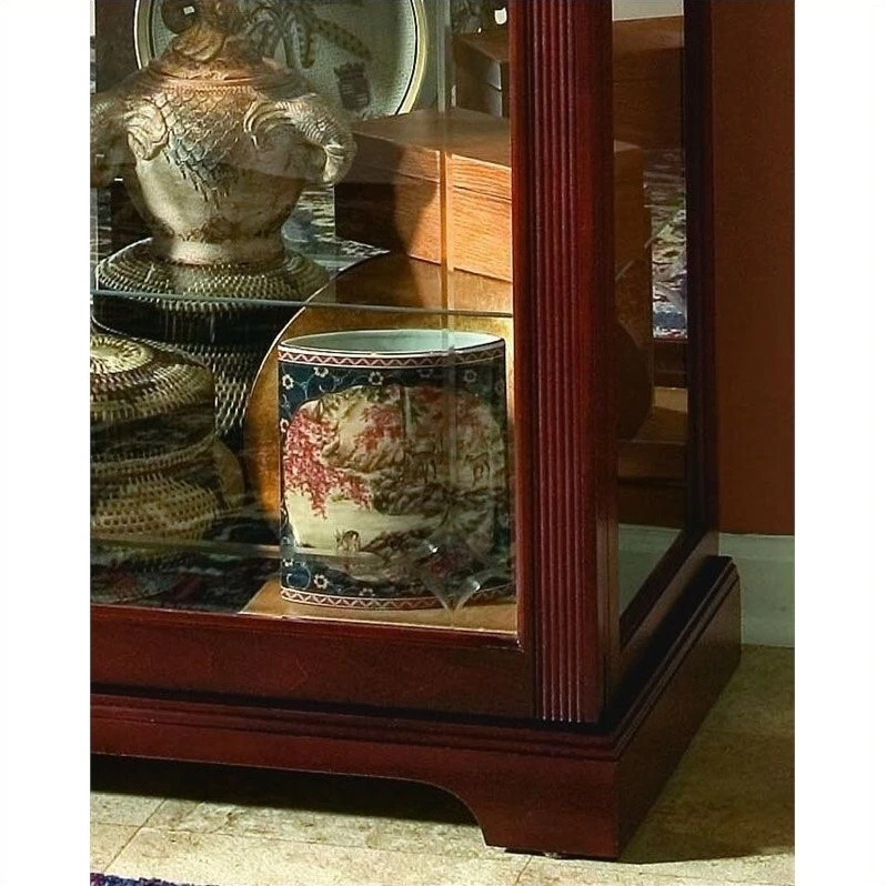 Gabinete de curiosidades con espejo de madera dura en acabado de cerezo victoriano de Pulaski Furniture Foto 3 de 4