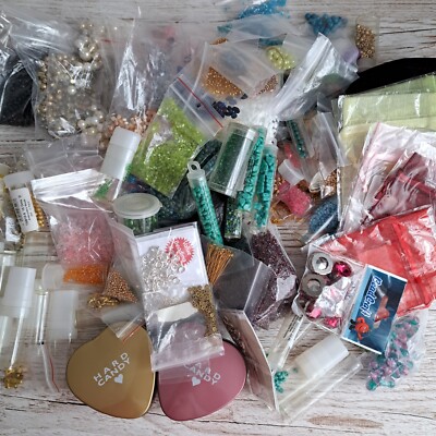 Schmuckherstellung Restposten Konvolut Perlen, Faden, Fundstücke Charms und mehr Neu/Gebraucht