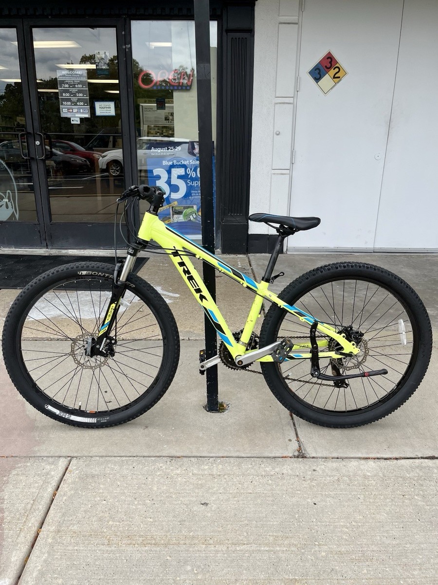 Trek Marlin Gen Mountain Bike Size Small Wheel