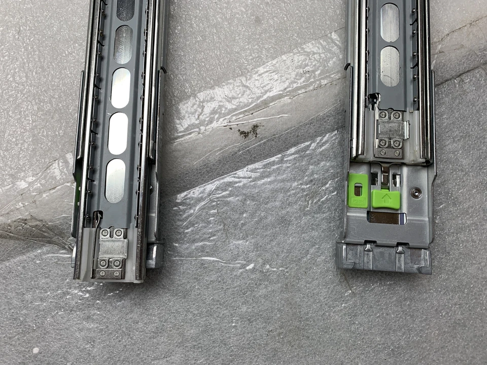 NEW CISCO 800-43376-02, Ball Bearing Server Rack Cabinet Rail Kit - Image 2 of 4