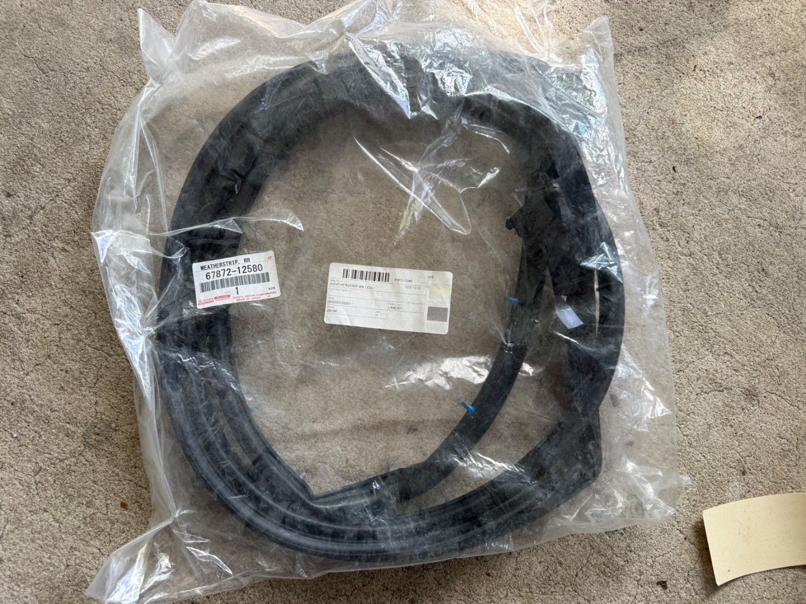 2020-2025 TOYOTA COROLLA REAR LEFT DOOR SEAL WEATHER STRIP NEW OEM 67872-12580