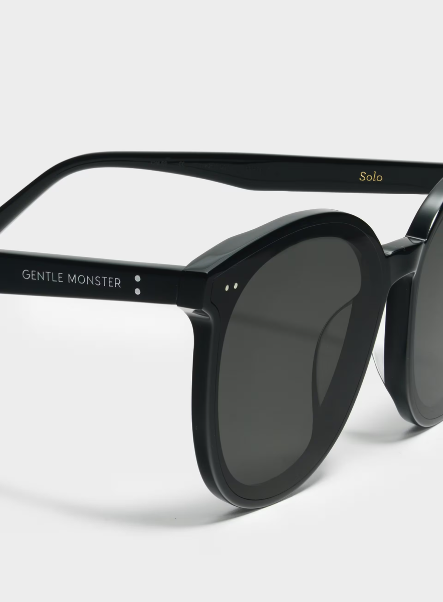 GENTLE MONSTER サングラス　solo Gentle Monster Sunglasses Solo 01 Oversized Round Frame