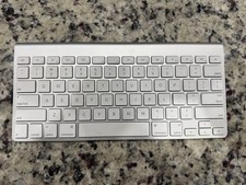 Apple A1314 Wireless Keyboard Bluetooth, Aluminum