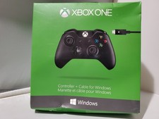 Mando Microsoft Xbox One 1537 + Cable para Windows - CAJA ANGUSTIADA